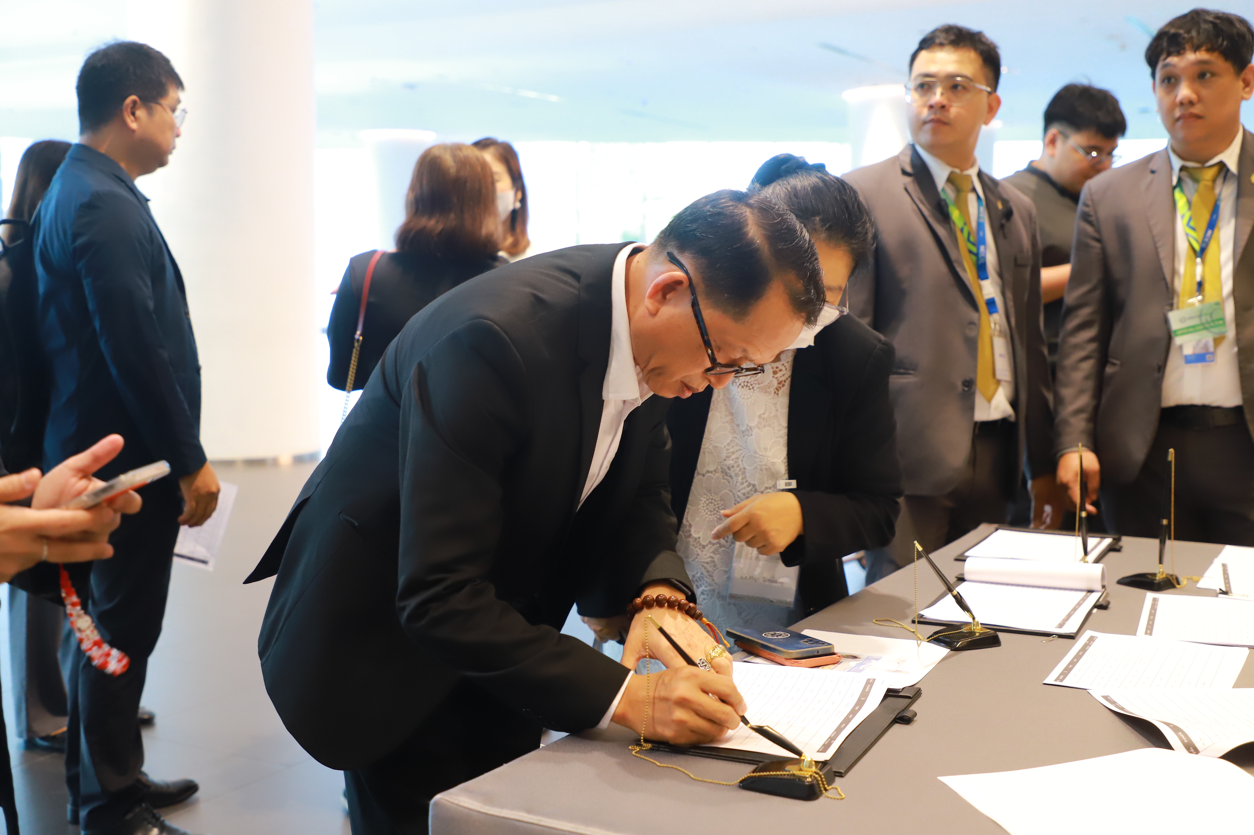 title - ส.ป.ก. ร่วมการประชุมวิชาการ 100 ปี ราชบัณฑิตยสภา มุ่งแลกเปลี่ยนองค์ความรู้พัฒนาสังคมและเกษตรกรรมไทย